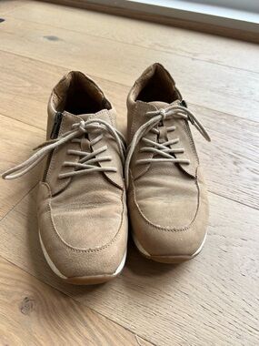 boc Tan Casual Leather Lace-Up Sneakers with Side Zip